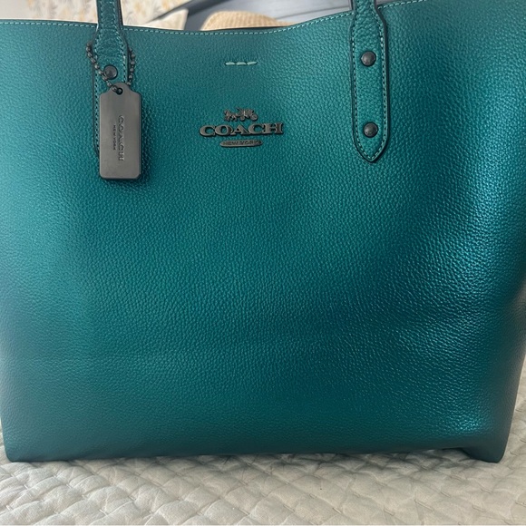 COACH‎ Style F79983 Green Metallic Town Tote - Picture 7 of 11